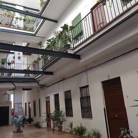 Ideal Apartamento Tipo Loft En Triana Sevilla Wifi Экстерьер фото